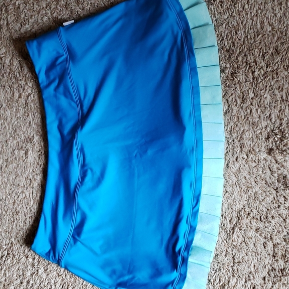 Nike Dri-Fit sports skirt/shorts EUC - Picture 4 of 4